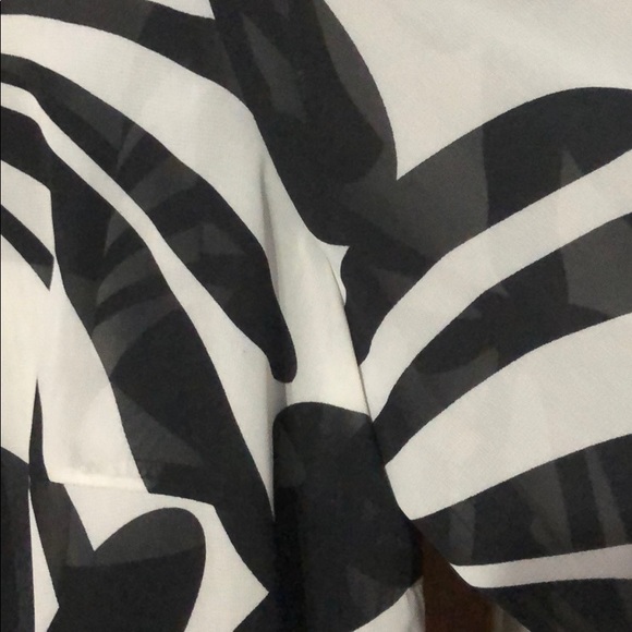 3Piece Dana Kay Outfit - Picture 4 of 10